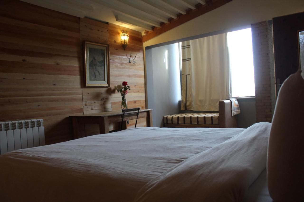 La Chevre De Monsieur Seguin Hotel อิเฟรน ภายนอก รูปภาพ